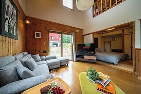 RONIN LODGE