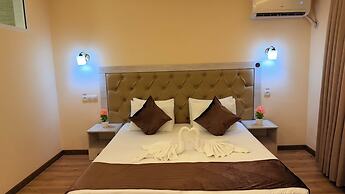 AKS HOTEL