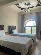 Nemrut Çeşme Otel