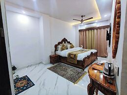 Hotel Royal Shantii Inn