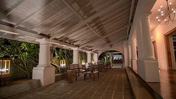 Lady Hill Hotel