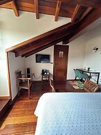 CASA DE COSTOIA