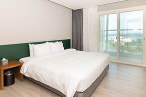 Lebleu Naksan Hotel