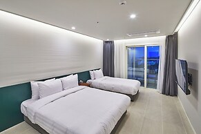 Lebleu Naksan Hotel