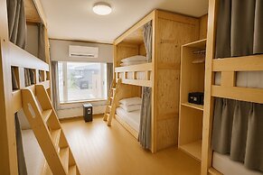 Yellow House Niseko