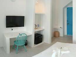 Ipoh Santorini Hideaway Hotel Inspired