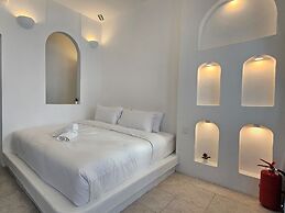 Ipoh Santorini Hideaway Hotel Inspired