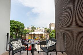 A Amenities Location Sleeps 6