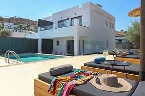 Villa Lambis Harmonia