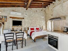 Arsorama Village Homes