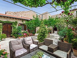 Arsorama Village Homes