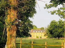 Hôtel Les Lodges De Vaugrigneuse