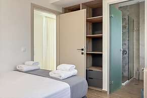 AeNaos Luxury Villa