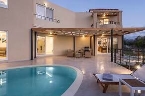 AeNaos Luxury Villa