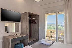 AeNaos Luxury Villa