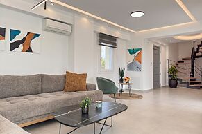 AeNaos Luxury Villa