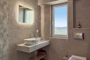 AeNaos Luxury Villa