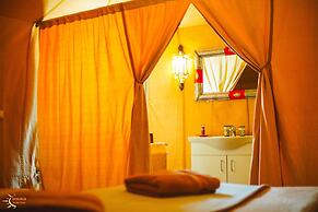 Dounia Luxury Camp