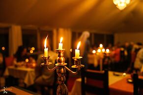Dounia Luxury Camp