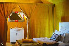 Dounia Luxury Camp