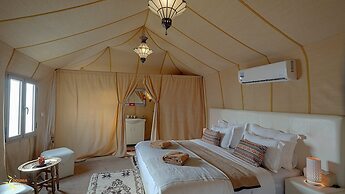 Dounia Luxury Camp