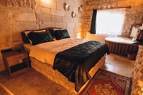 İsadora Cave Cappadocia