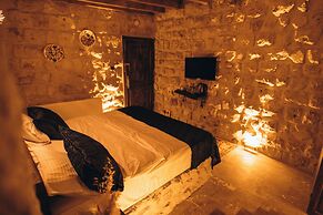 İsadora Cave Cappadocia