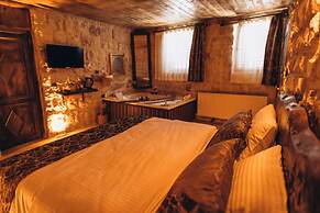 İsadora Cave Cappadocia