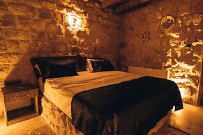İsadora Cave Cappadocia