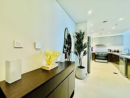 Venduras - Elegant 3BR Burj Khalifa View