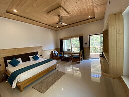 Maulyar Forest Resort
