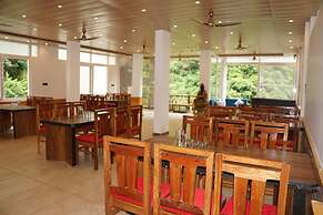 Maulyar Forest Resort
