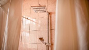 QUALITY INN HOTEL KIGALI
