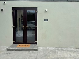 Private Small Detached Room With Bathroom