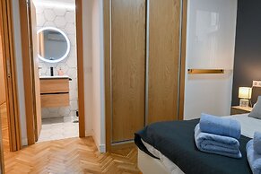 M Sil27 Bonito Apartamento de dos Dormitorios a