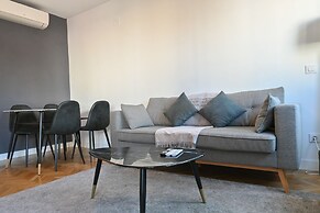 M Sil27 Bonito Apartamento de dos Dormitorios a