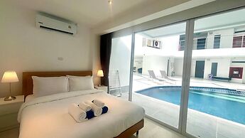 B14 - 2 Bedroom Condo With Pool Access, Karon Beach