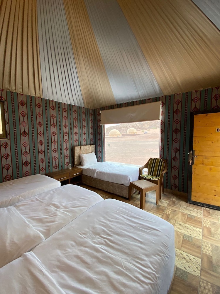 Moon life in Wadi Rum
