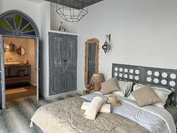 Riad Be Colors