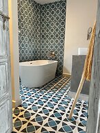 Riad Be Colors