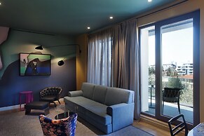 Room12