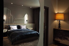 Room12