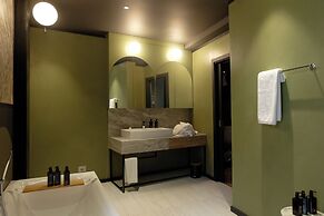 Room12