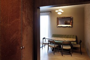Room12