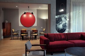Room12
