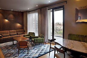 Room12