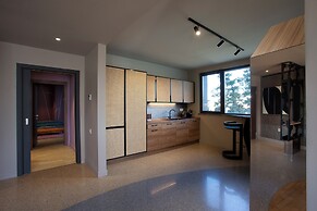 Room12