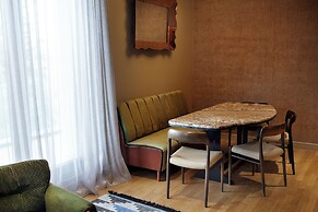 Room12