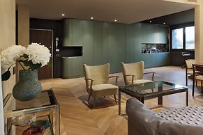 Room12
