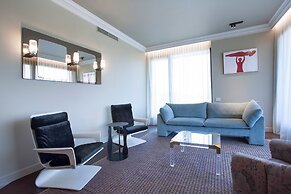 Room12